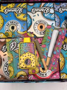 fryd donuts + hash hole 2g disposable