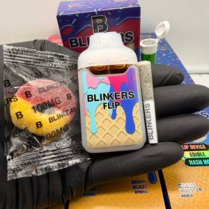 blinkers flip triple snack ice cream x slurpie 2g disposable